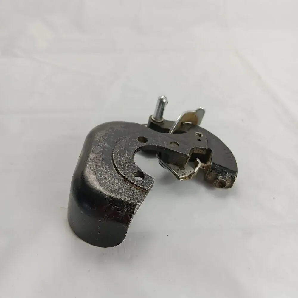 Sewing Machine Bobbin Winder Italy 21136 Unknow Brand